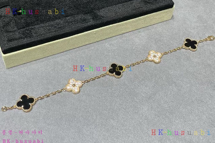 NEW Ŭ    Ż V 671126