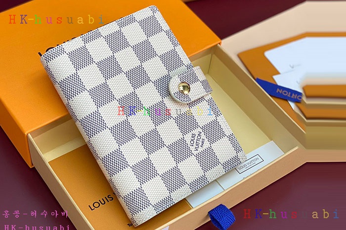 �ڹ̷��ޡڷ��̺��� ������ ���̾ R20706