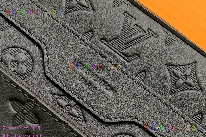 �ڹ̷��ޡڷ��̺��� Ʈ���� �޽��� M46602-2